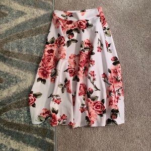 Floral white skirt